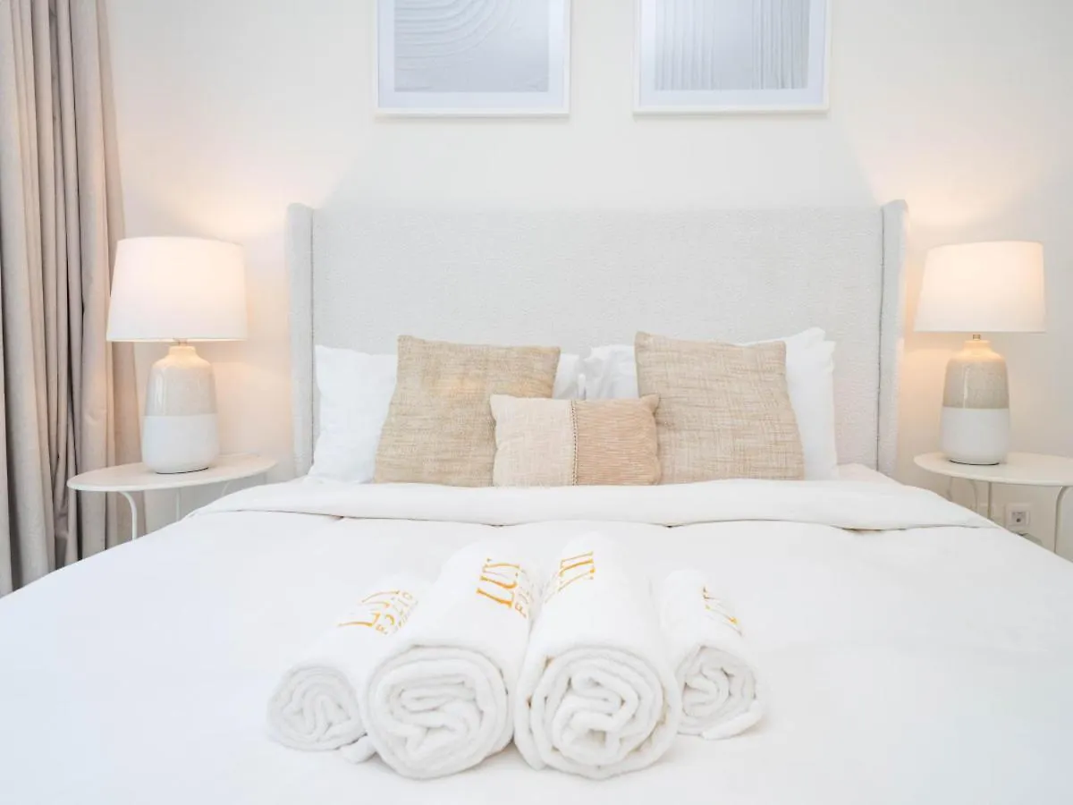 Dubai Hills Elegant 1-Bed With Terrace Apartment
