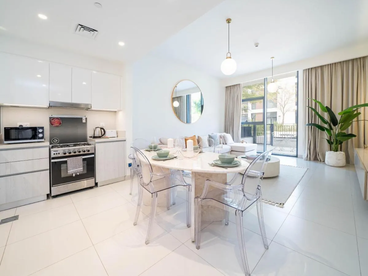 Dubai Hills Elegant 1-Bed With Terrace Apartment