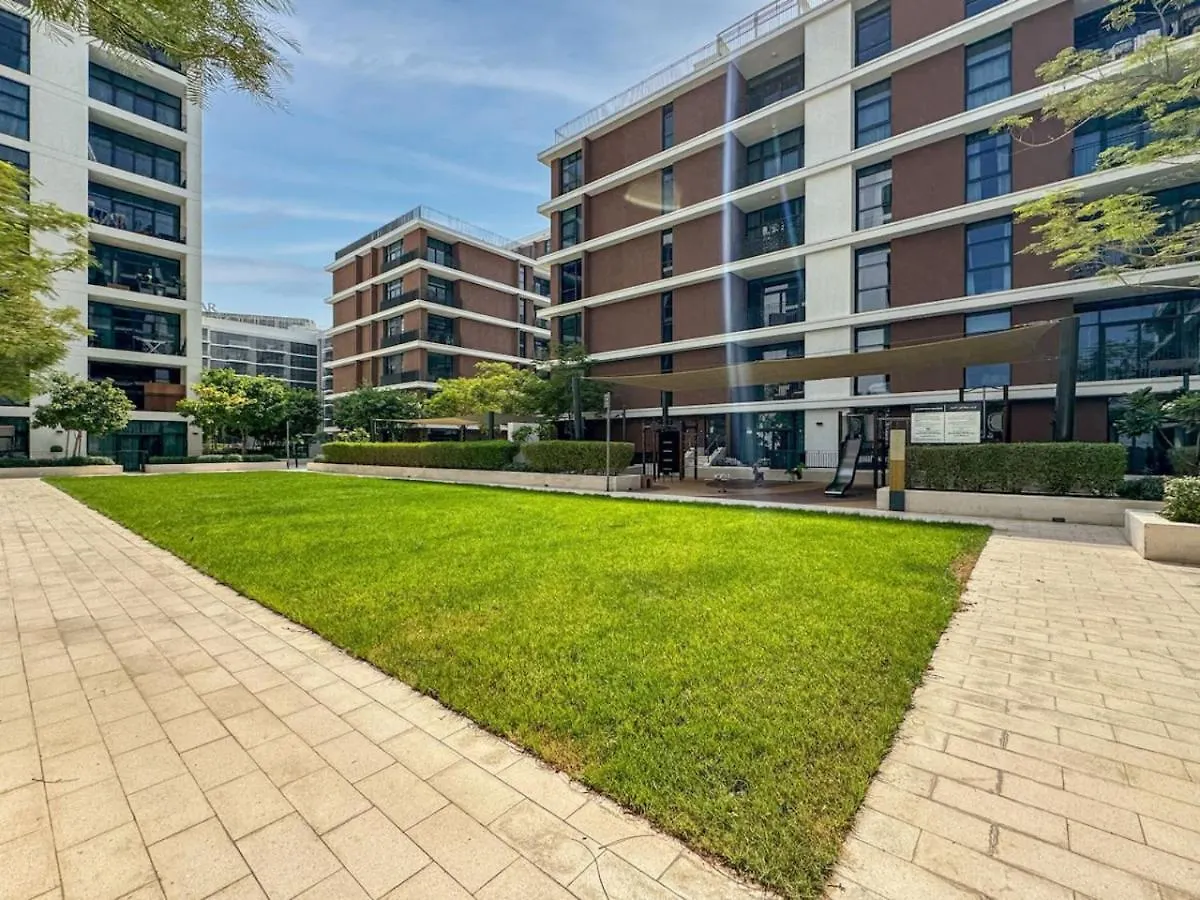 Dubai Hills Elegant 1-Bed With Terrace Apartment